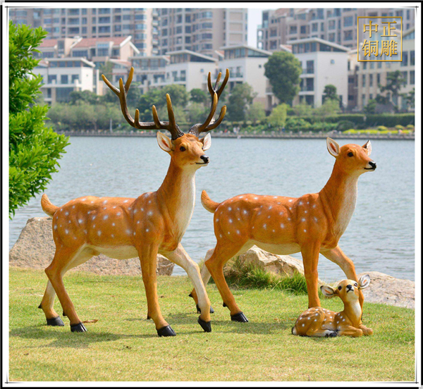 公園玻璃鋼鹿雕塑.jpg